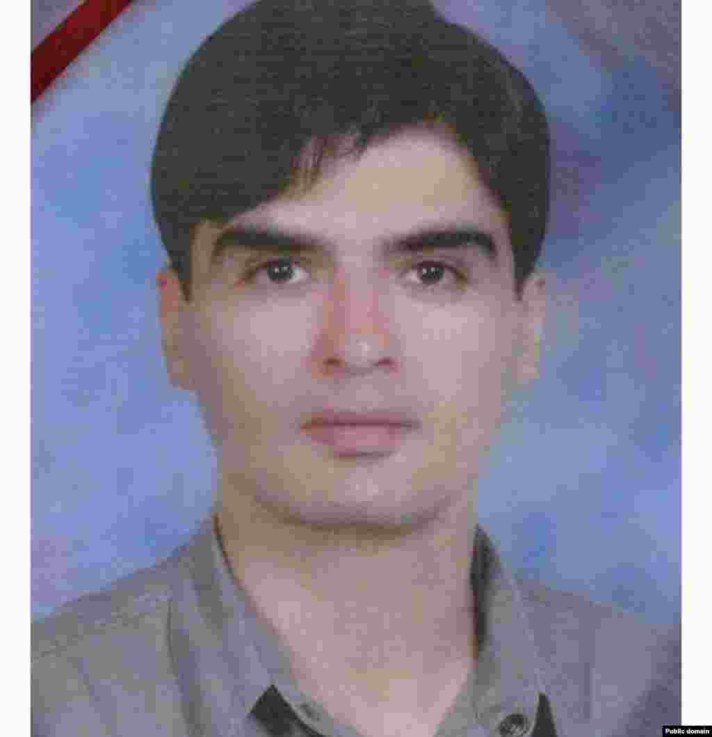 Ardeshir Hosseinpur (1962-2007) &nbsp; Hosseinpur je bio profesor fizike i stručnjak za elektromagnetizam. Preminuo je u Isfahanu u januaru 2007. godine pod misterioznim okolnostima. U nekim se izvještajima kaže da je bio &quot;ugušen plinom&quot;, dok su drugi tvrdili da je ubijen trovanjem radijacijom. Iako su mnogi ljudi sumnjali u izraelsku umiješanost u njegovu smrt, njegova je sestra kasnije tvrdila da ga je ubio iranski Islamsko-revolucionarni korpus garde nakon što je odbio pomoći Iranu u razvoju nuklearnog oružja.