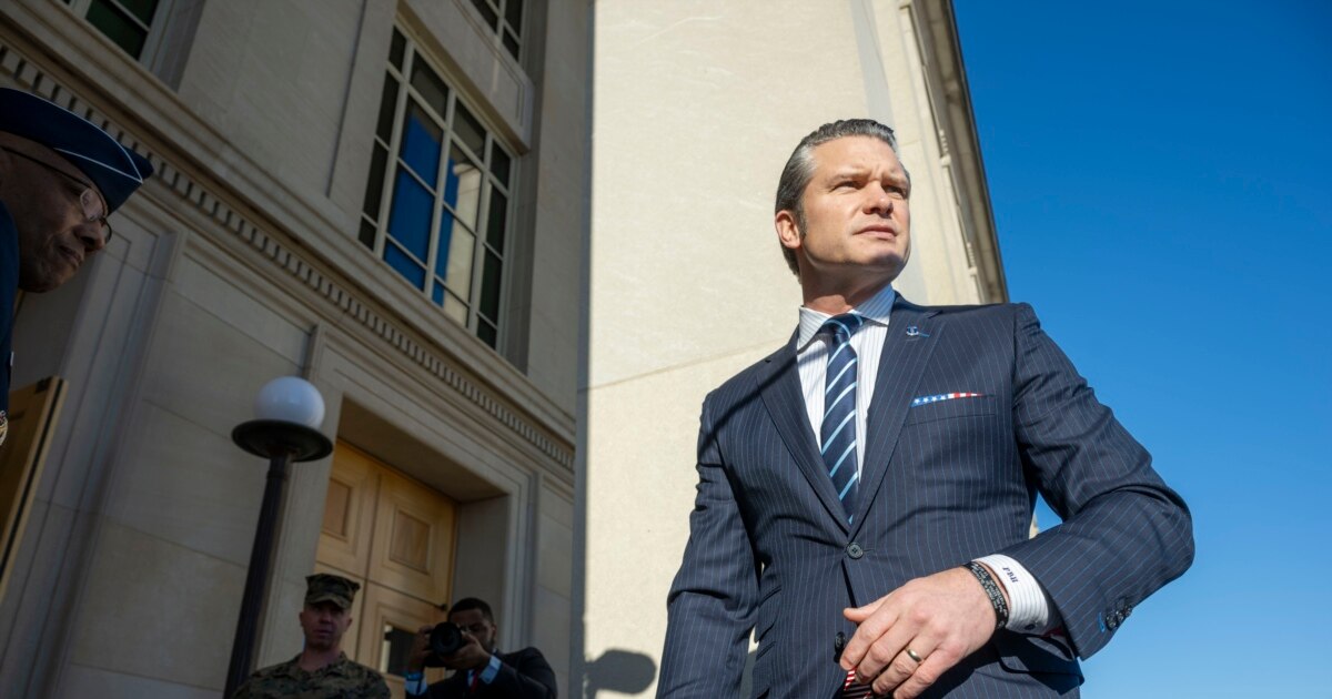 აშშ-ის თავდაცვის მინისტრი მაღალი წოდების სამხედროების შემცირებას აპირებს