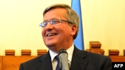 Polish President Bronislaw Komorowski (file photo)