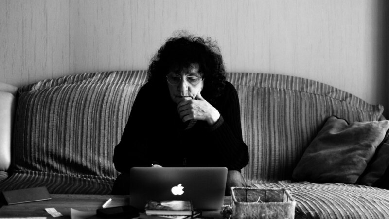 გარდაიცვალა მუსიკოსი მანანა მენაბდე