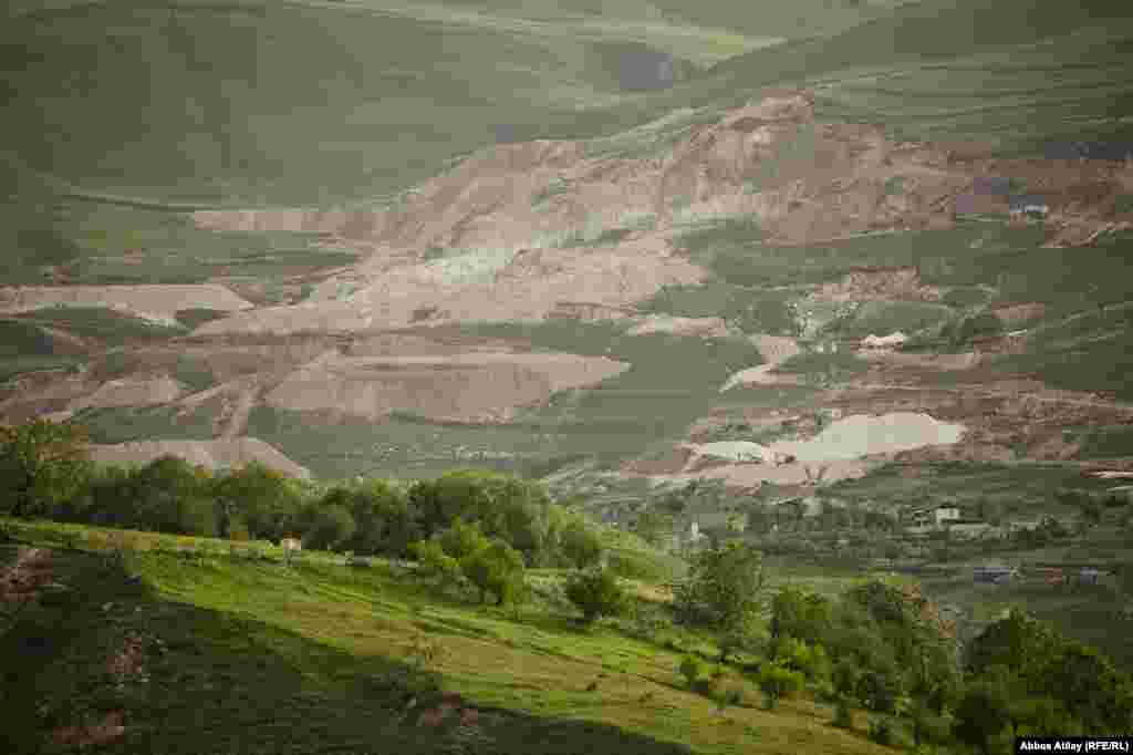 Təbiət bu cür məhv edilməkdədir.