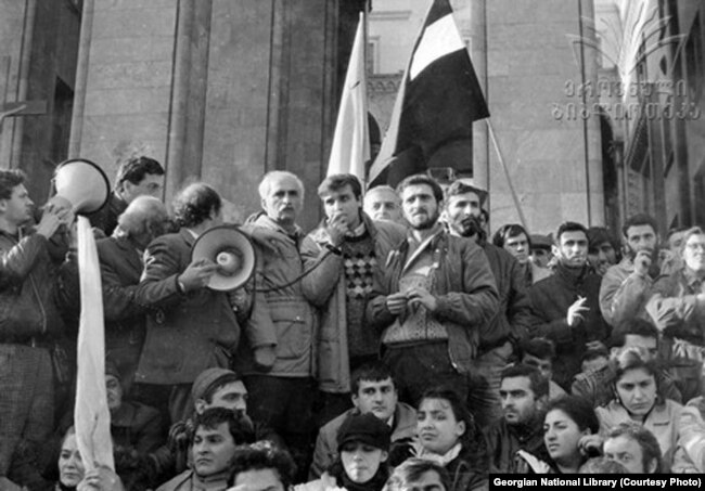 მიტინგი თბილისში. 1989 წ.