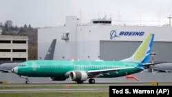 Boeing 737 MAX 8