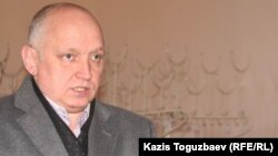 Владимир Козлов, лидер запрещенной в Казахстане партии "Алга". Алматы, январь 2011 года.
