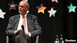 Njemački kancelar Friedrich Merz posjetio je gimnaziju Carolus‑Magnus u Marsbergu u okviru Dana EU projekata u školama 27. aprila.