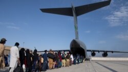 Evakuacija na aerodromu u Kabulu