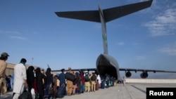 آرشیف - پروسه تخلیه از میدان هوایی کابل