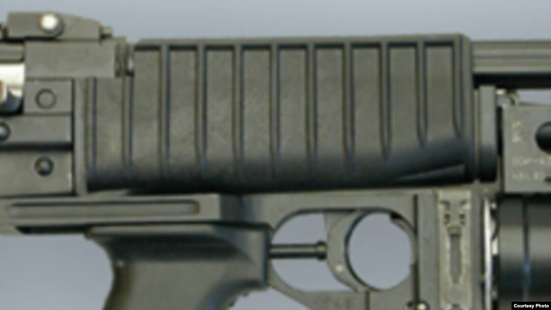Zastava M21- jurišna puška, napravljena u kragujevačkoj fabrici oružja Zastava Oružje. Kao posledica standardizacije, rađena je u NATO kalibru 5,56 mm i derivat je starije AK-47. Puška je napravljena na zahtev (tada još) Vojske Jugoslavije i glavno je lič
