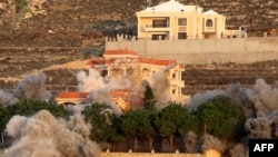 تصویر مربوط به یکی از حملات هوایی اسرائیل به جنوب لبنان در روز چهارم دسامبر ۲۰۲۵ است