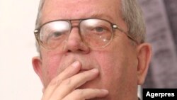 Journalist Mihai Creangă, decorated post-mortem by President Iohannis