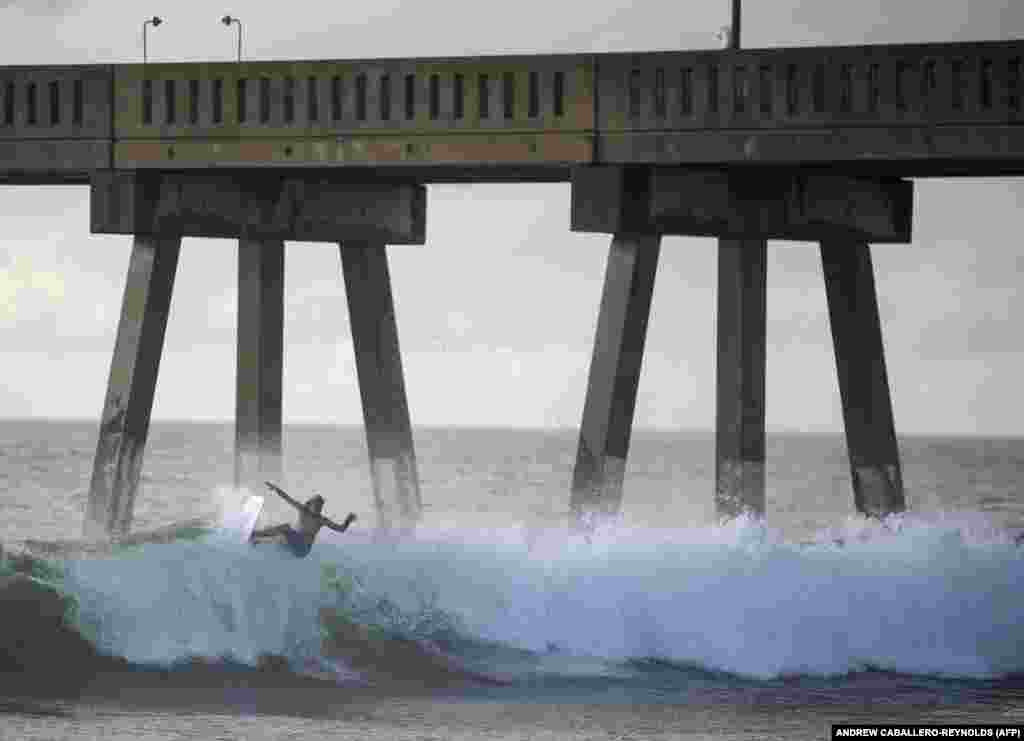 توفان سهمگین فلورنس به سوال شرقی آمریکا رسید؛ اما قبل از آن&zwnj;که همه&zwnj;چیز را در هم بکوبد فرصت خوبی برای موج&zwnj;سواران ایجاد کرد.