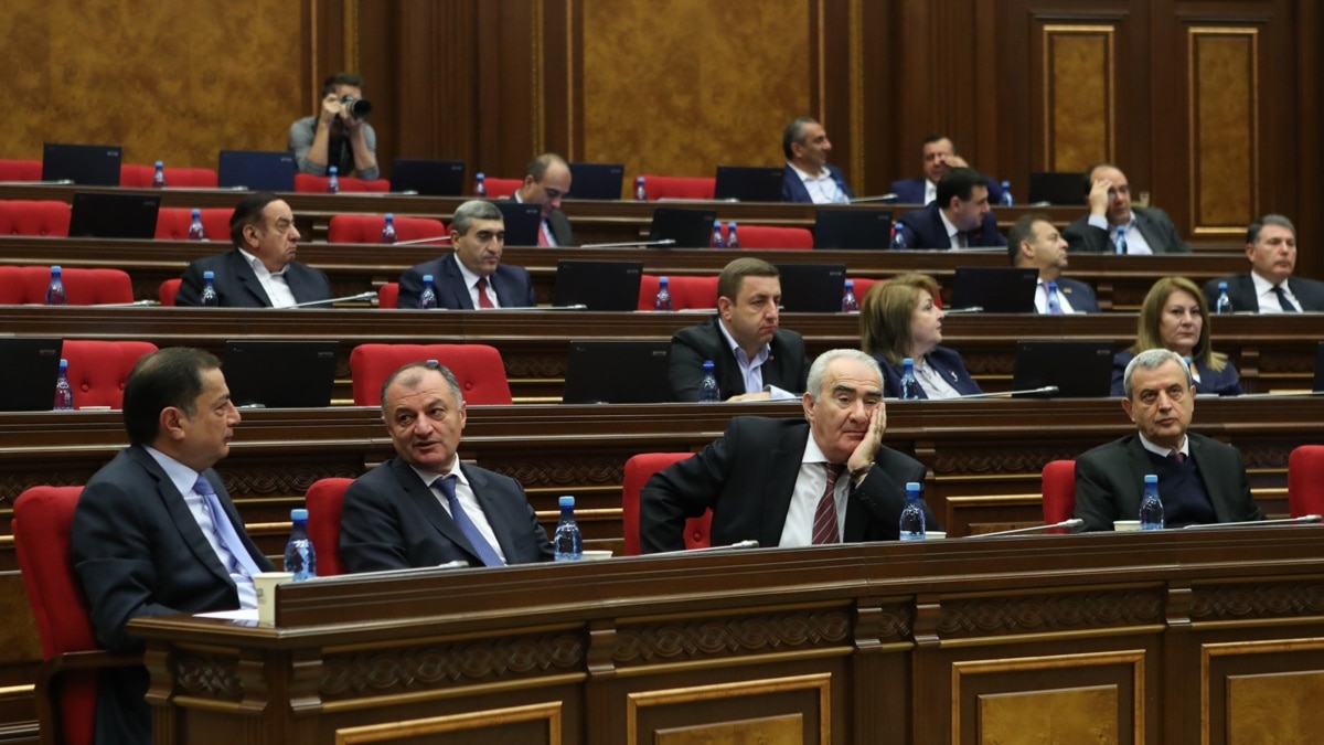 Armenian Parliament Passes Amnesty Bill In First Reading