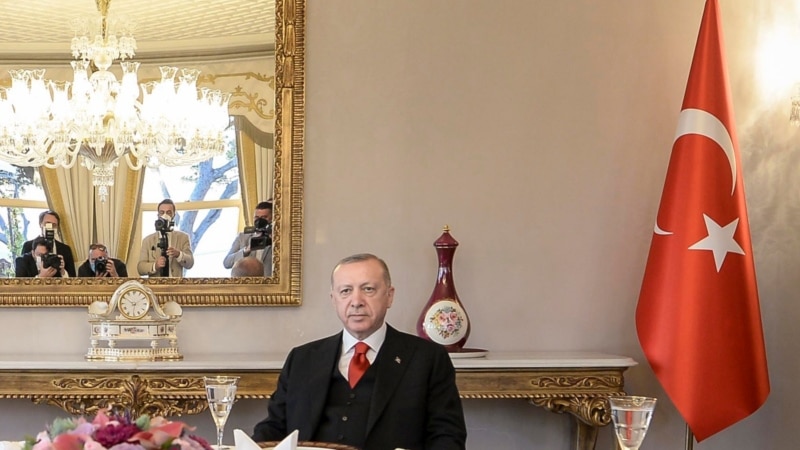 ЕСЧП: Турција да го измени законот за навреда на претседателот
