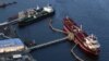 رویترز: آسیا واردات نفت ایران را حداقل ۱۲ درصد دیگر کاهش خواهد داد