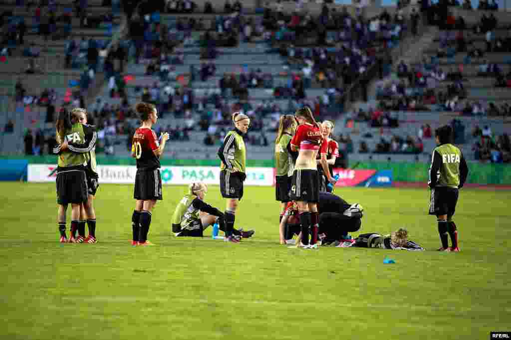 Qana 1-0 Almaniya #20