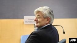 Former German Foreign Minister Joschka Fischer is now a lobbyist for the Nabucco gas pipeline project.