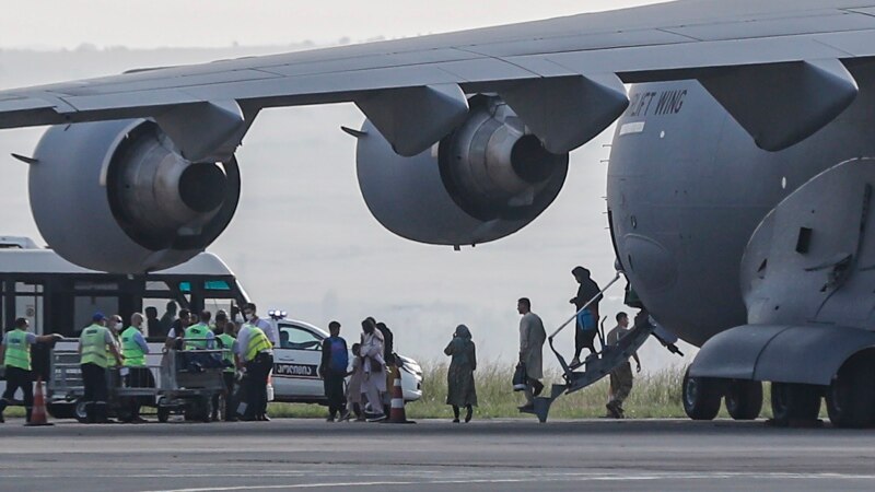 В Тбилиси из Кабула эвакуировали около 2500 человек