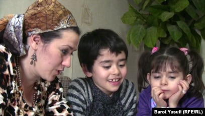 Анальды секс кезінде өзін-өзі қорлау және оргазм алу (видео)