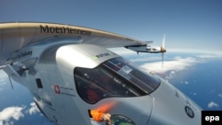 Самолет на солнечных батареях Solar Impulse 2.