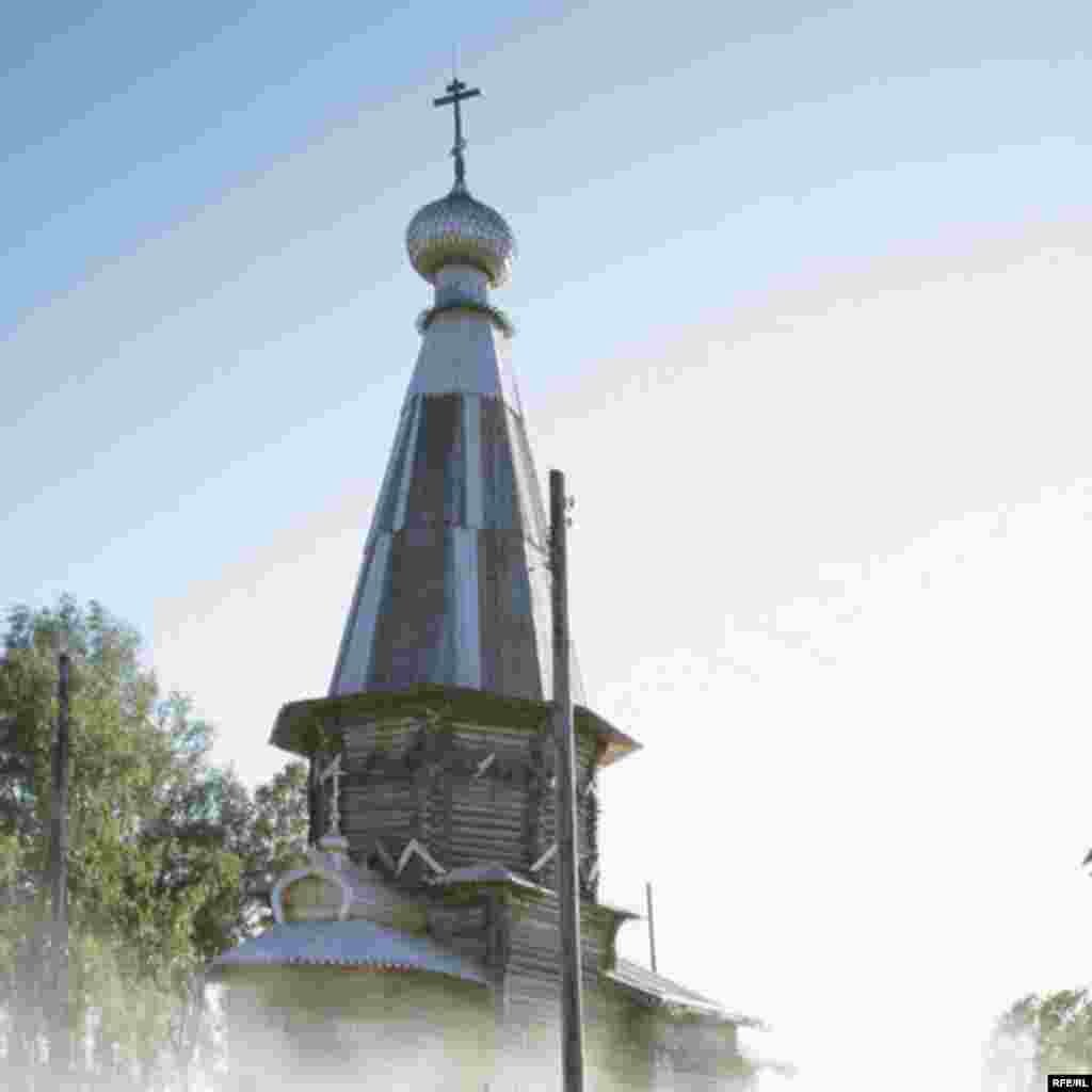 Russia's Vanishing Wooden Churches #41