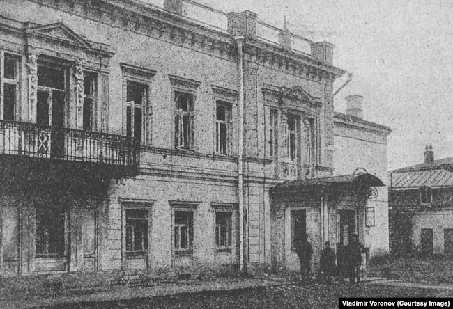 Фасад помещения Московского комитета РКП(б) после взрыва