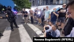 Boško Obradović na pločniku Bulevara kralja Aleksandra, 8. jul