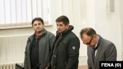 Bekrija (lijevo) i Ljubo (u sredini) Seferović prilikom izricanja prvostepene presude, 13. januar
