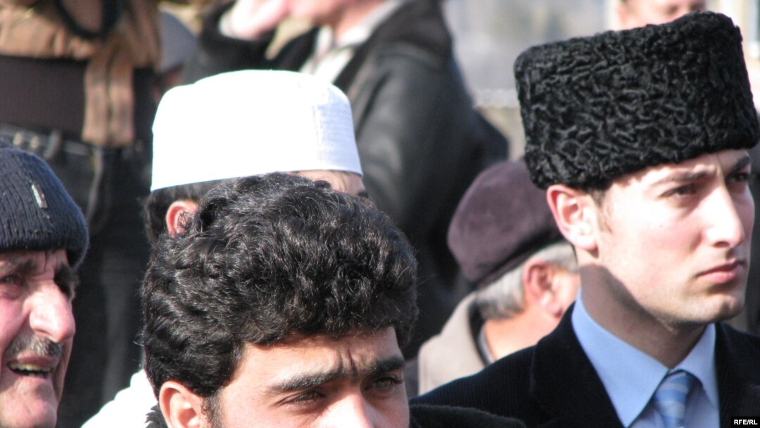 Crimean Tatars gather in the settlement of Yani Kyrym