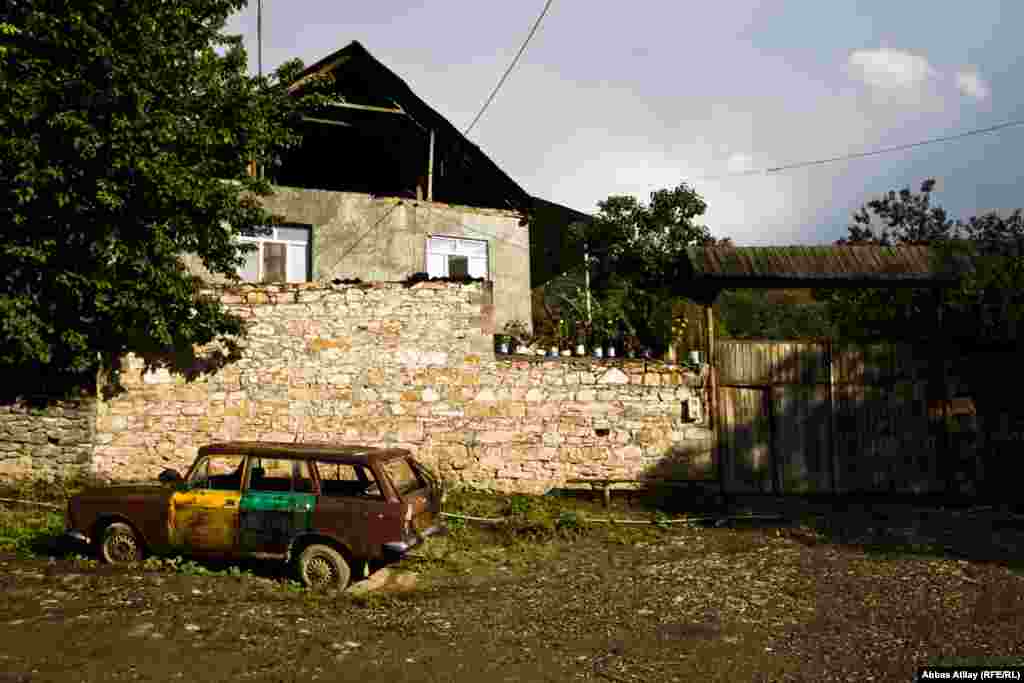 Tarixi mənbələrə görə Ermənilər bu kəndə 1896-cı ildə Türkiyədən köçüblər. 