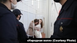 Кацярына Андрэева і Дар'я Чульцова ў судзе 18 лютага