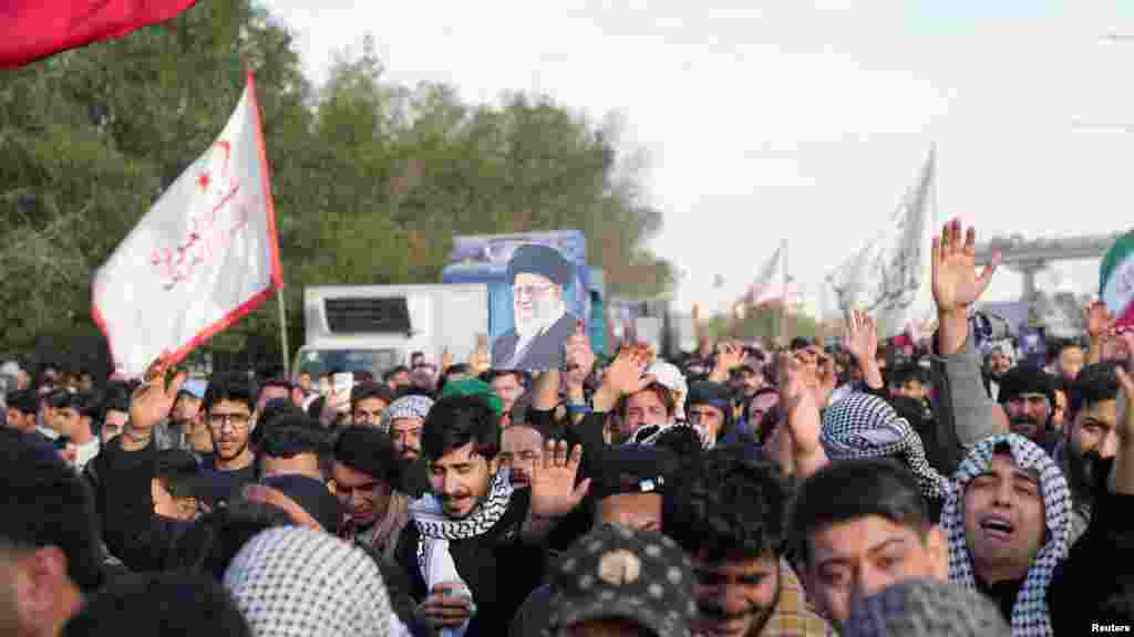 راهپیمایی اعتراضی در بصره عراق در واکنش به کشته شدن رهبر جمهوری اسلامی.