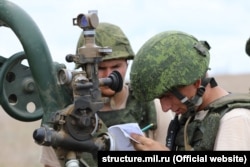 Российские военные в Крыму, архивное фото