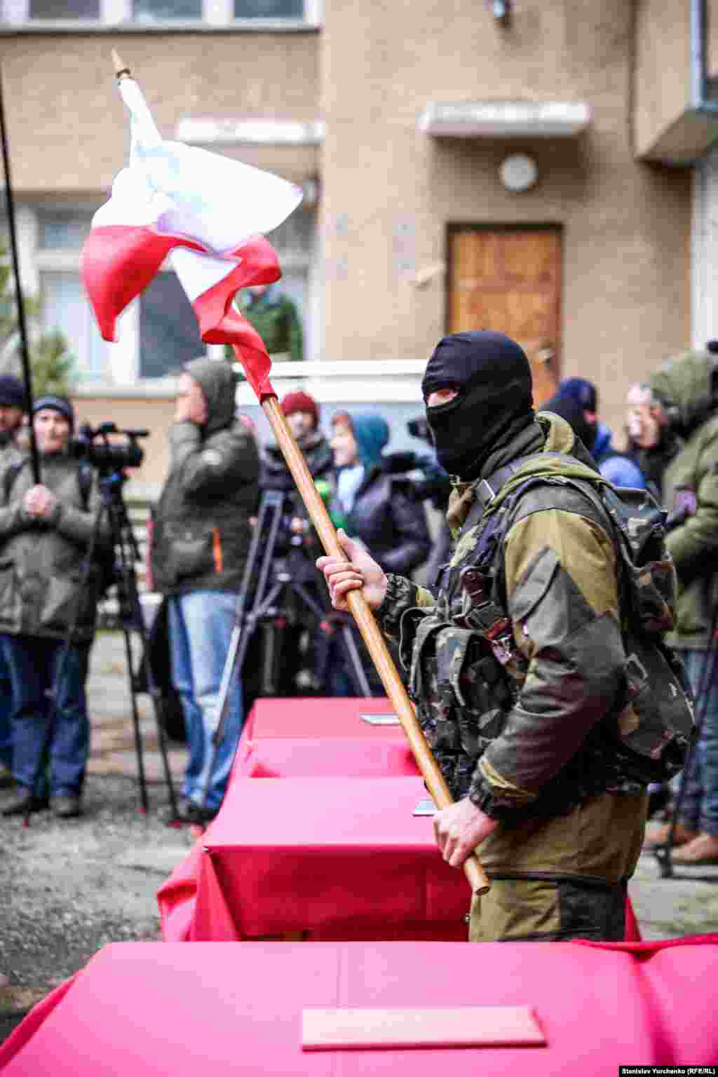 Присяга &laquo;крымской самообороны&raquo;, 10 марта 2014 года