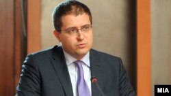 Министерот за образование, Панче Кралев. 