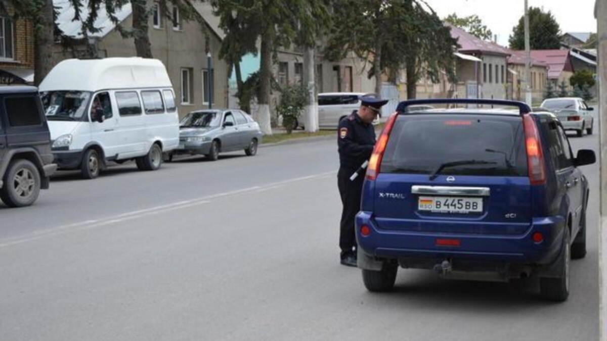 Югоосетинские автовладельцы жалуются на произвол североосетинских  «гаишников»