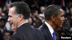 Presidenti amerikan, Barack Obama dhe kandidati republikan, Mitt Romney, gjatë debatit të fundit në Florida