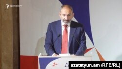 Nikol Pashinian Ermənistan diplomatlarının forumunda, 27 avqust, 2019-cu il