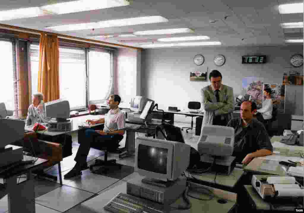 TASS&#39;s foreign news desk in 1994