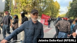 Syrja Xhani, pensionist.