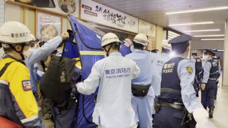Tokio: U napadu nožem povrijeđeno 10 putnika vlaka