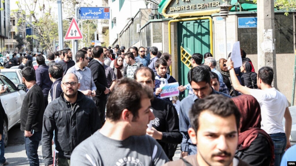 یکی از تجمعات اعتراضی قبلی در برابر سفارت پاکستان در تهران