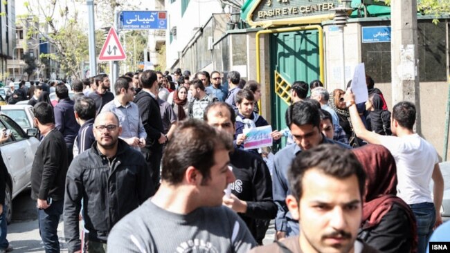 یکی از تجمعات اعتراضی قبلی در برابر سفارت پاکستان در تهران