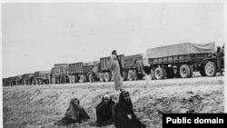 Американський ленд-ліз (військова допомога) по дорозі до СРСР через Іран. 1943 рік