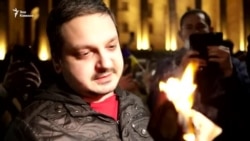 «В одностороннем, публичном порядке отказываюсь от гражданства РФ»