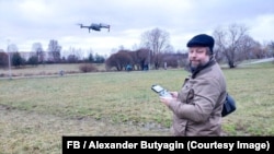 სანქტ-პეტერბურგის ერმიტაჟის მეცნიერ-თანამშრომელი ალექსანდრ ბუტიაგინი 1999 წლიდან ხელმძღვანელობს მირმეკიონის არქეოლოგიურ ექსპედიციას