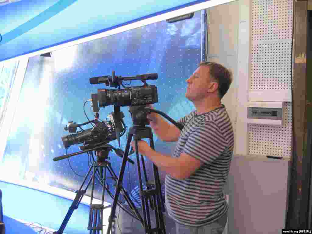 АЛ РТВ исломий канали оператори иш устида