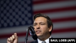  Guvernatorului din Florida Ron DeSantis