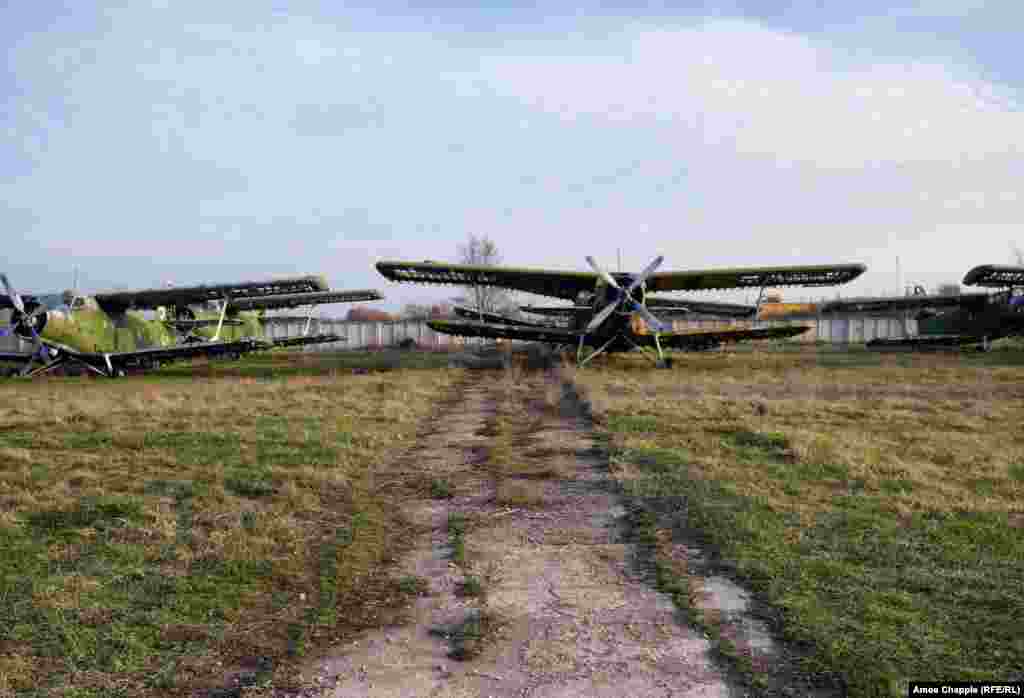 This is Shyroke Airfield, a few kilometers from the eastern Ukrainian city of Zaporizhzhya. The airfield was once used to train Soviet pilots for civilian and combat roles.