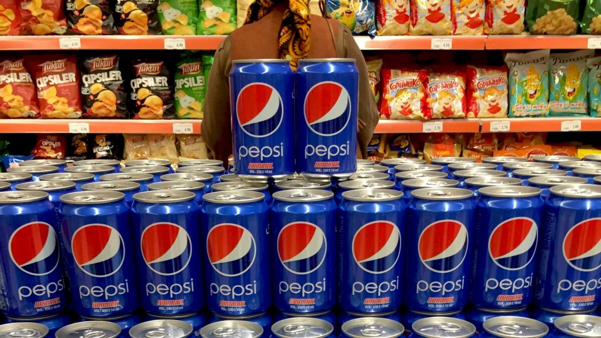 Виробник Pepsi припиняє продаж напоїв у Росії