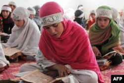 آرشیف، یکی از مدرسه‌های دینی برای آموزش دختران در افغانستان